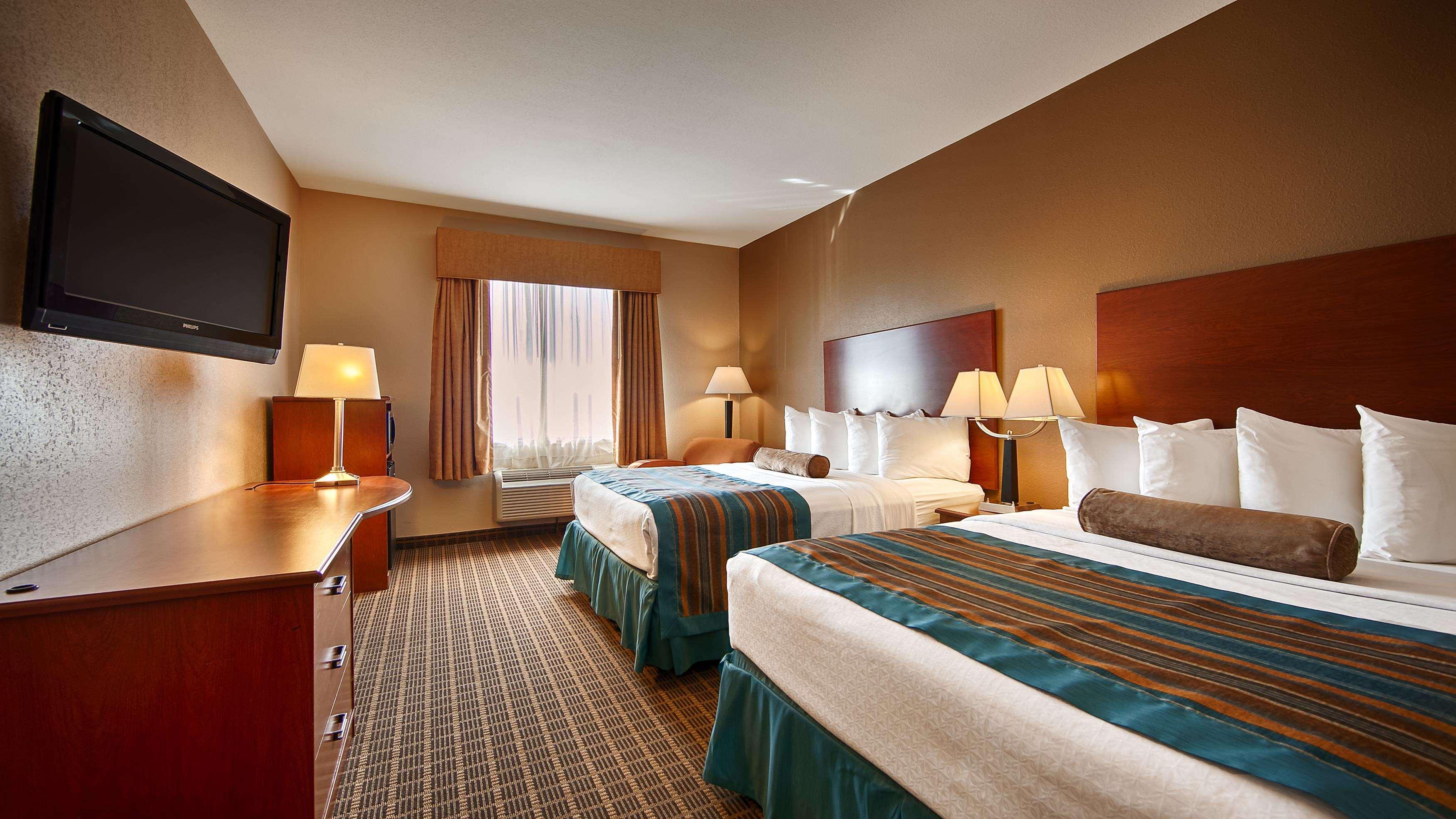 Best Western Orange Inn & Suites Eksteriør bilde