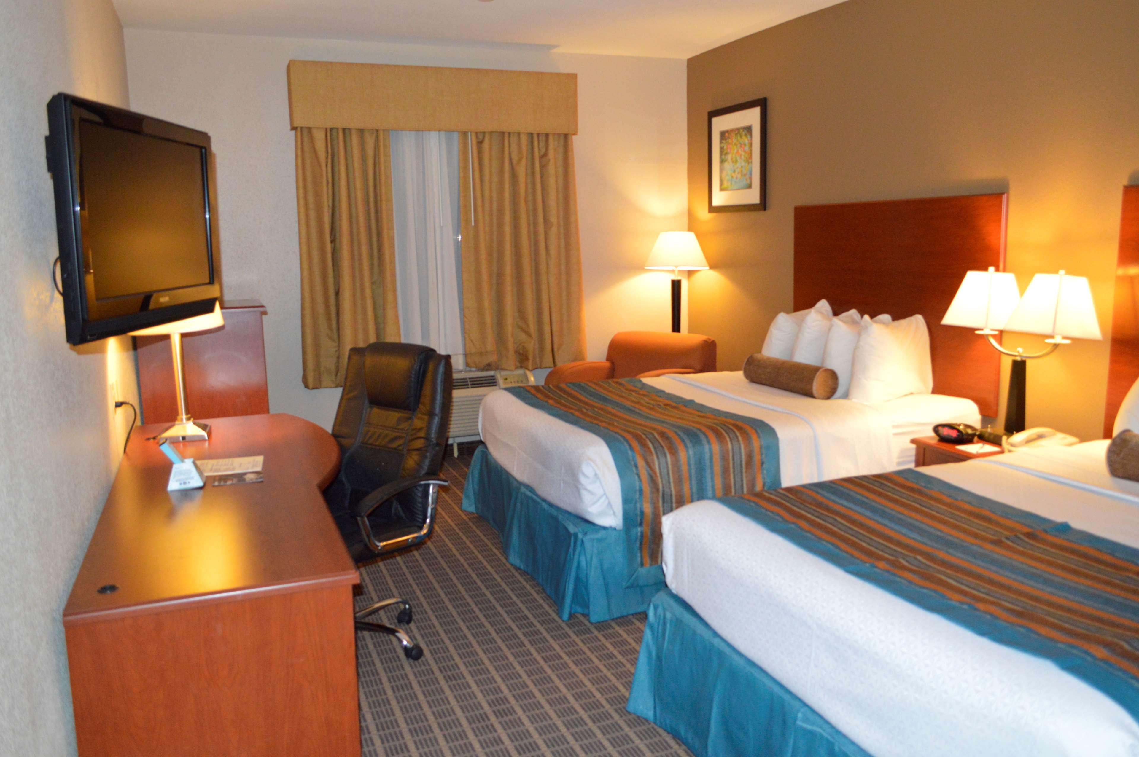 Best Western Orange Inn & Suites Eksteriør bilde